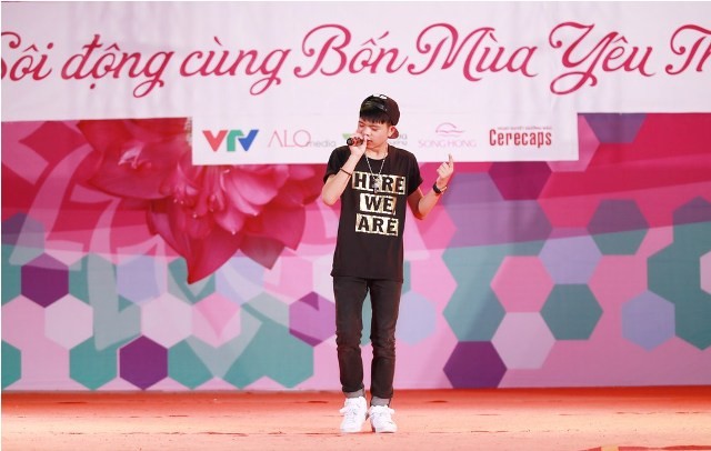 Kỷ lục “Cây có nhiều lời nhắn gửi yêu thương nhất Việt Nam“ ảnh 7