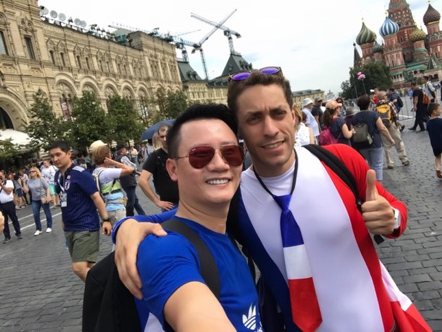 Trực tiếp xem World Cup từ Nga, Hoàng Bách không ngờ điều này xảy ra ảnh 4