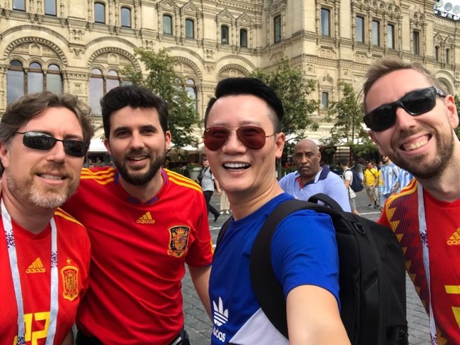 Trực tiếp xem World Cup từ Nga, Hoàng Bách không ngờ điều này xảy ra ảnh 5