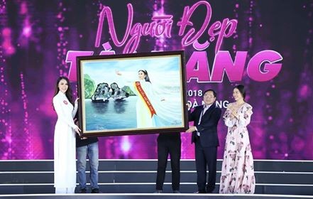 Người đẹp Thời trang và chung khảo Người đẹp Tài năng HHVN 2018 ảnh 20