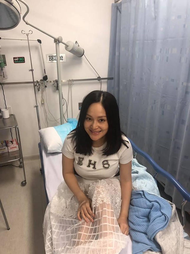 Lan Phương nhập viện ngay trong đêm giao thừa ảnh 1