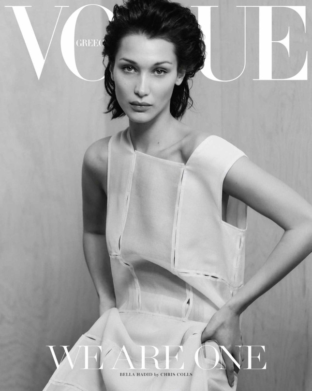 Bella Hadid tung clip để ngực trần, phô dáng đẹp như thần Vệ nữ ảnh 2