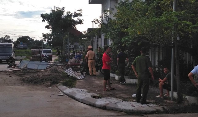 Hơn 20 đối tượng dùng súng truy sát nhau giữa ban ngày ảnh 3