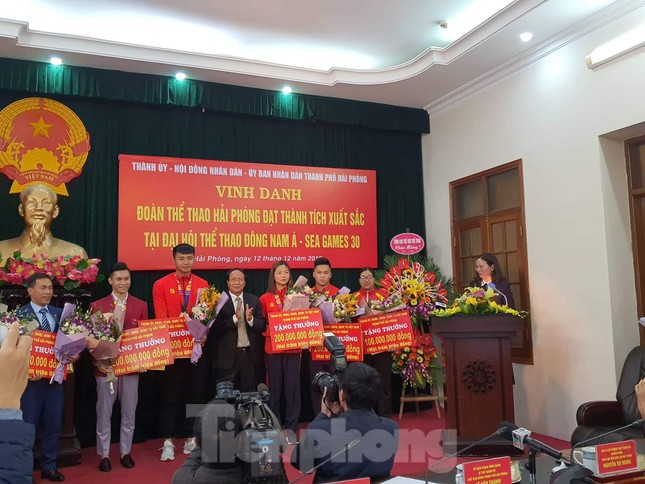 Hải Phòng 'mưa' tiền thưởng cho các VĐV đạt thành tích cao SEA Games 30 ảnh 1