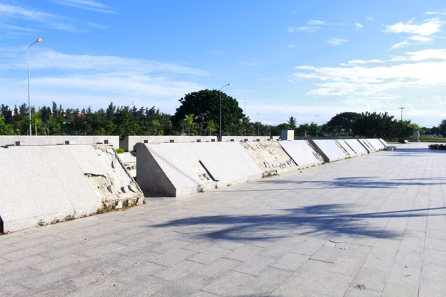 Công viên biển tiền tỉ ở Ninh Thuận hư hỏng ra sao? ảnh 7