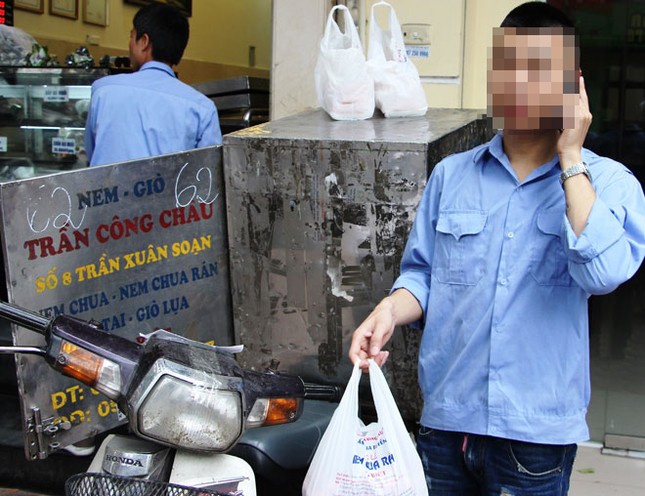 Góc khuất shipper ảnh 1