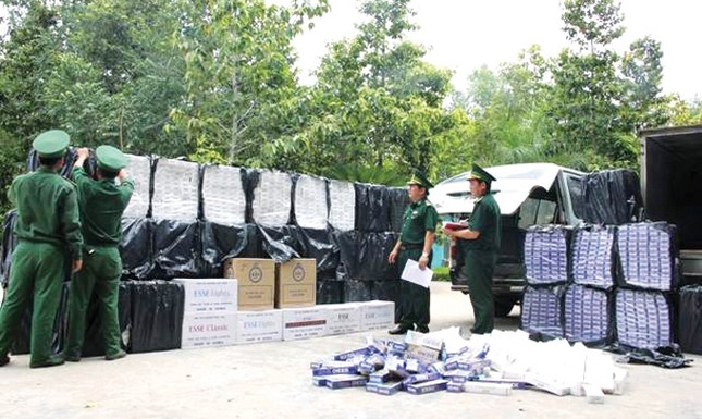 Theo chân biên phòng chống buôn lậu ảnh 3