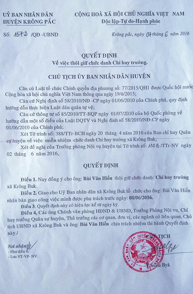 Bị cách chức vì rớt đại học ảnh 1