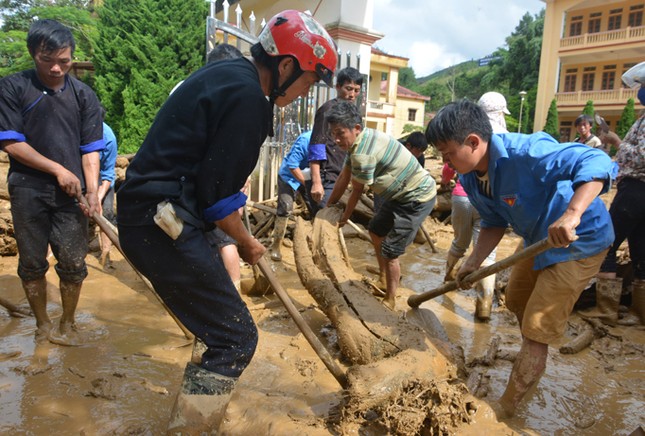 Lũ quét chưa từng có tại Yên Bái: Tan hoang Mù Cang Chải, 13 người mất tích ảnh 1