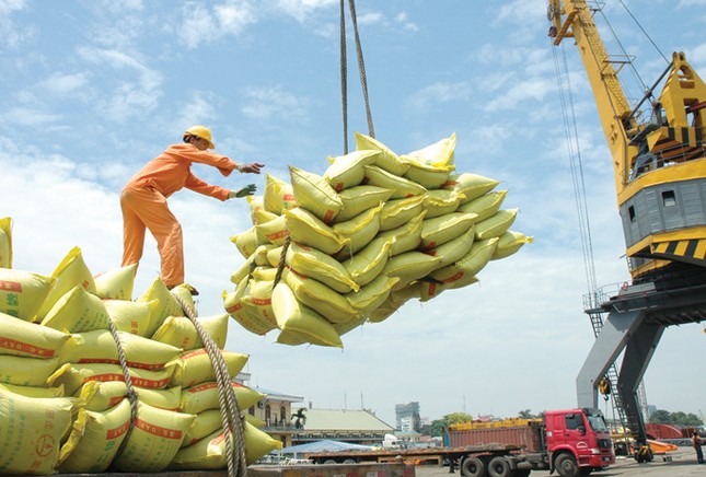 Tấn công “bức tường” điều kiện kinh doanh ảnh 1