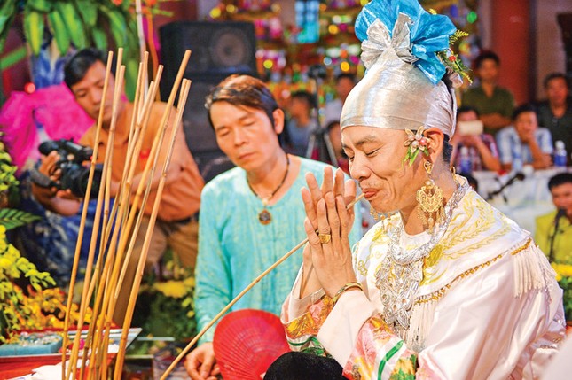 Di sản văn hóa phi vật thể và những nghịch lý trong bảo tồn ảnh 3