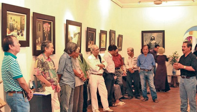 Ngày cuối cùng ở Gallery Tự Do ảnh 1