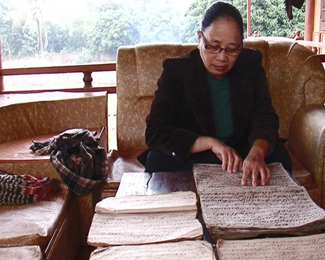 “Ăn chực nằm chờ” học bùa chú ảnh 1