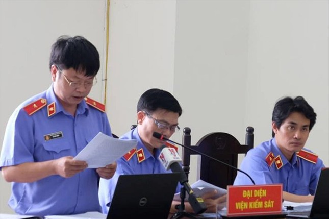 Không có căn cứ chuyển tội danh cho ông Đinh La Thăng ảnh 1