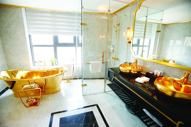 Hà Nội Golden Lake, khách sạn dát vàng có một không hai ảnh 4