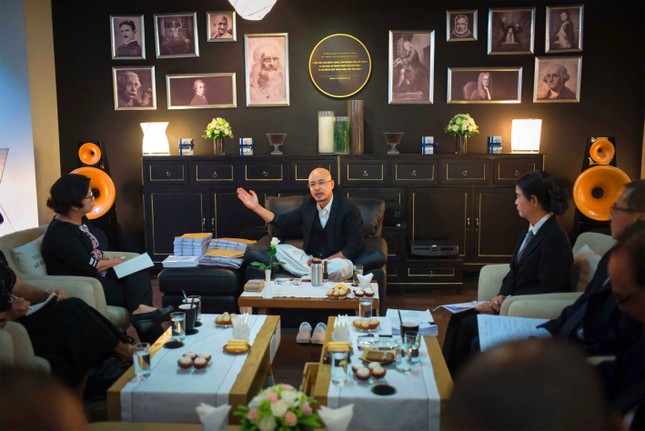 Ông Đặng Lê Nguyên Vũ bất ngờ gặp gỡ báo chí sau 5 năm 'tịnh khẩu' ảnh 7