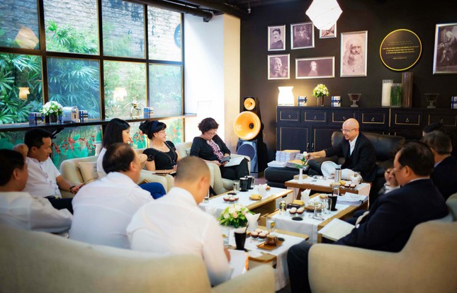 Ông Đặng Lê Nguyên Vũ bất ngờ gặp gỡ báo chí sau 5 năm 'tịnh khẩu' ảnh 2