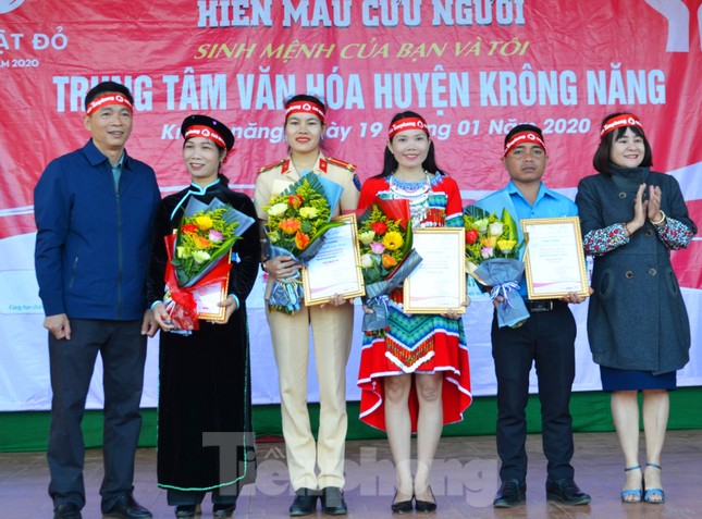 Tươi xinh những nụ cười Chủ nhật Đỏ Krông Năng 2020 ảnh 1