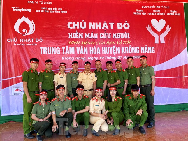 Tươi xinh những nụ cười Chủ nhật Đỏ Krông Năng 2020 ảnh 8