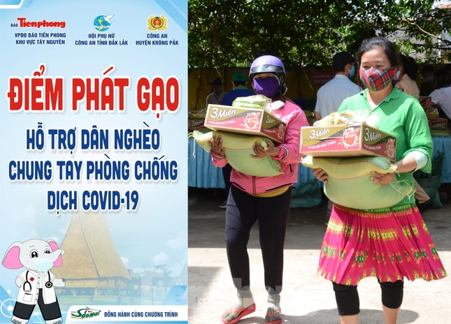 Tiền Phong trên Tây Nguyên: Những chuyến trao quà, phát gạo gắn kết tình quân dân ảnh 8
