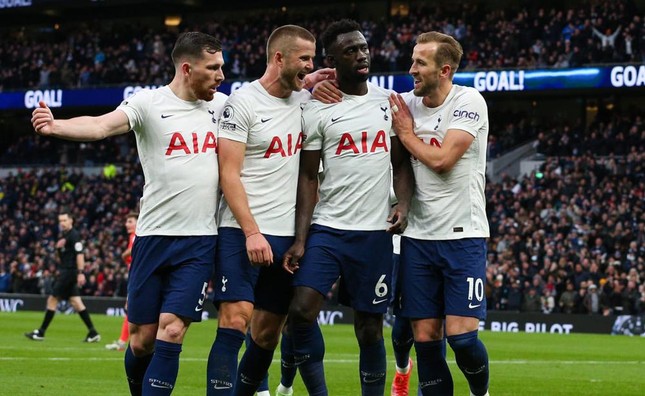 [Image: tottenham-vs-west-ham-3-6020.jpeg]