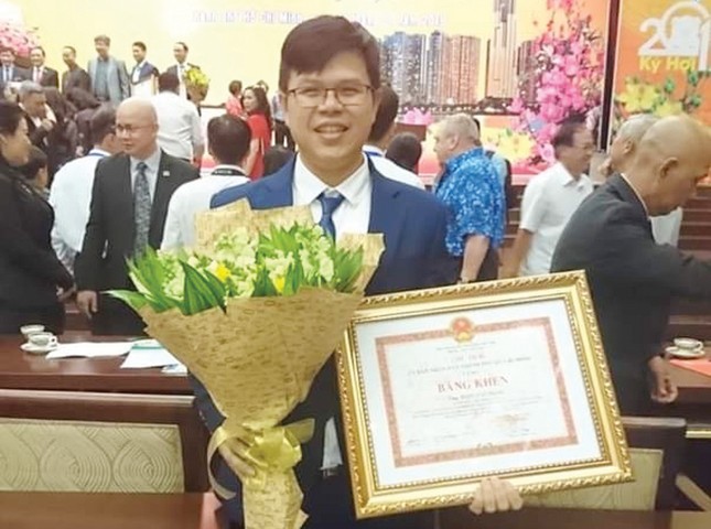 Những người 'đi thật xa để trở về' ảnh 1