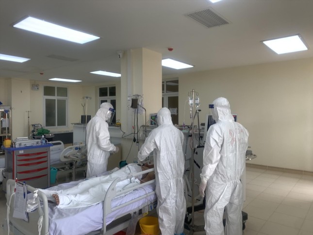 Đi vào tâm đại dịch thế kỷ: Xa để gần ảnh 2