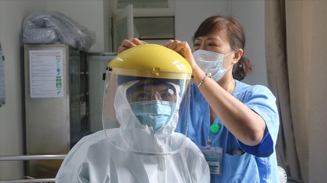 Thêm nhiều ca mắc, chủng virus gây COVID-19 mới xuất hiện ở Việt Nam ảnh 1