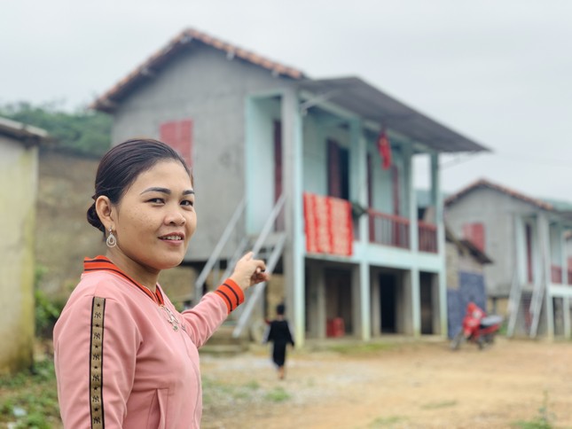 Nữ thủ lĩnh người Chứt dưới đỉnh Ka Đay ảnh 1