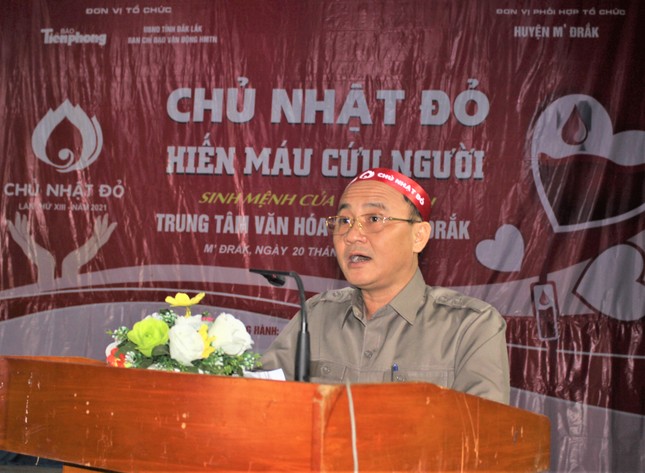 Nữ sinh M’đrắk đánh dấu tuổi 18 bằng cách hiến máu ảnh 1
