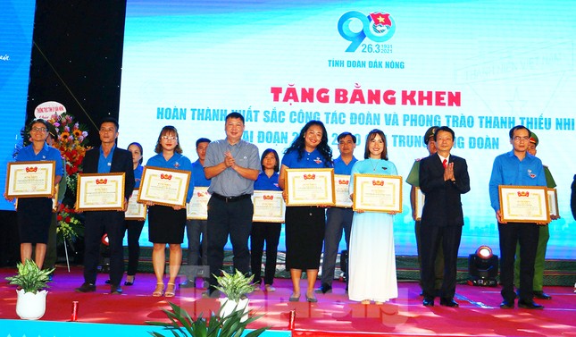 Tỉnh đoàn Đắk Nông tổ chức lễ kỷ niệm 90 năm ngày thành lập Đoàn ảnh 1