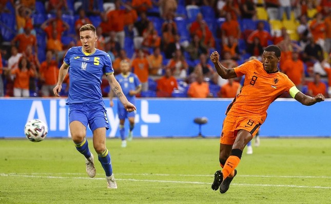 Rượt đuổi tỷ số mãn nhãn, Hà Lan và Ukraine làm nên trận cầu hay nhất EURO 2020 ảnh 2