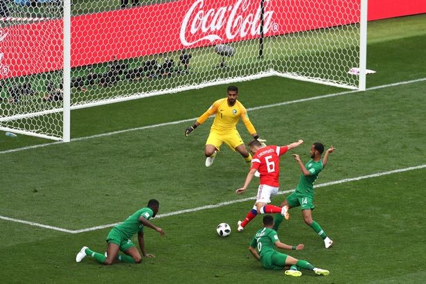 Mục tiêu của M.U tỏa sáng ở trận khai mạc World Cup 2018 ảnh 1