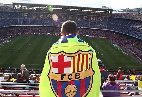 Suarez lập hat-trick, Barcelona vùi dập Real Madrid ở Siêu kinh điển ảnh 5