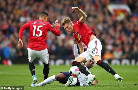 VAR 2 lần trợ giúp, M.U vẫn không thắng được Liverpool ảnh 8