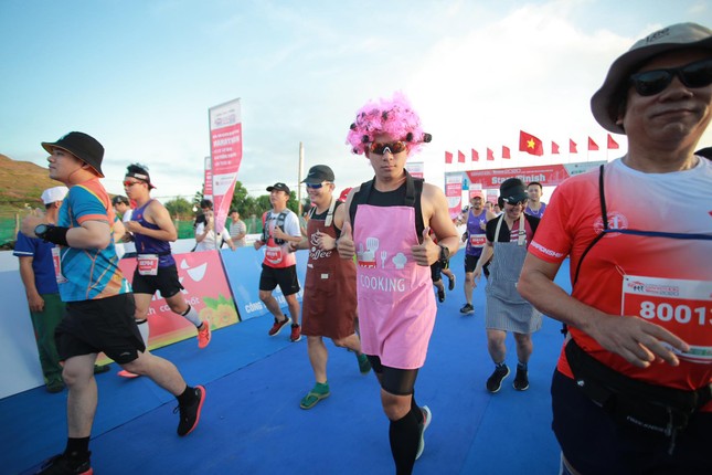 Tiền Phong Marathon 2020: Những ngôi vô địch xứng đáng ảnh 30