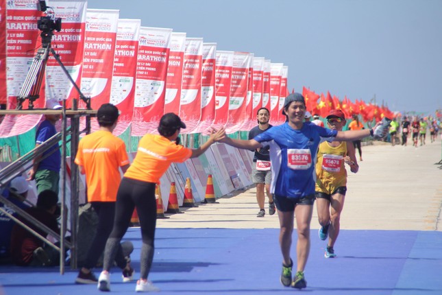 Tiền Phong Marathon 2020: Những ngôi vô địch xứng đáng ảnh 84