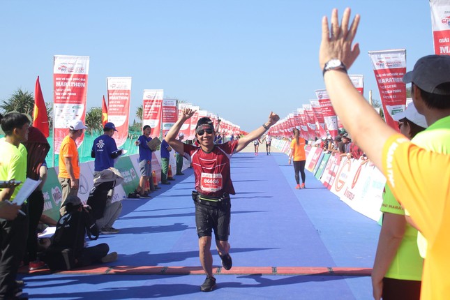 Tiền Phong Marathon 2020: Những ngôi vô địch xứng đáng ảnh 71