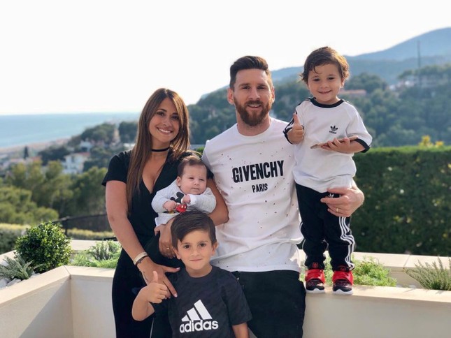 Cận cảnh cuộc sống thượng hạng của Messi ở Barcelona ảnh 10