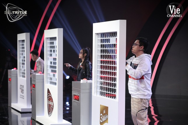 Lại Văn Sâm phản đối kết quả ‘Siêu trí tuệ’ giữa 2 bộ não bách khoa Hà Việt Hoàng-Thục Nữ ảnh 1