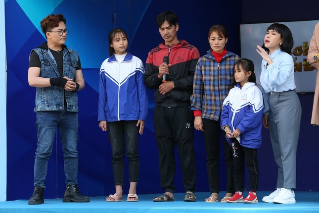 Kiều Minh Tuấn tiết lộ cát-xê thời mới đi làm, phải ăn mì gói của bạn vì dồn tiền giúp em bé mổ tim ảnh 3