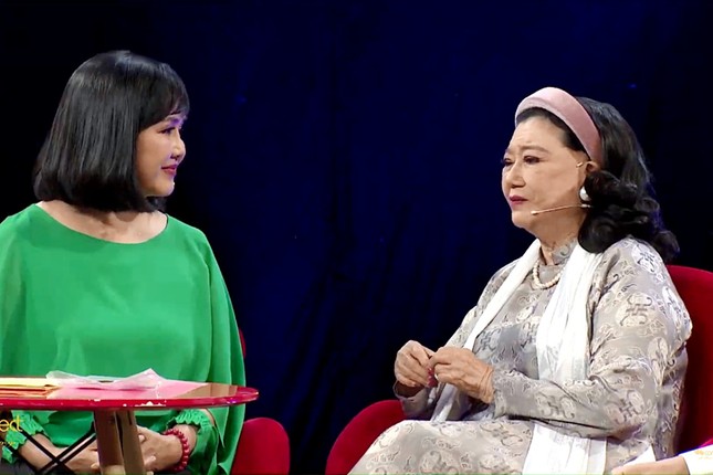 NSND Kim Cương nghẹn ngào đoàn tụ con gái nuôi sau 45 năm thất lạc ảnh 1