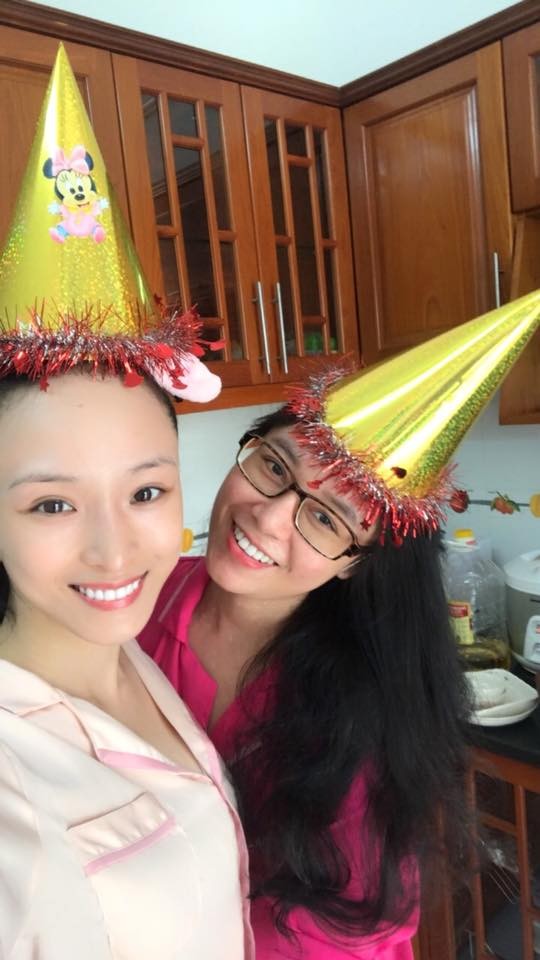 HH Phương Nga vui vẻ cùng tri kỷ đón tuổi mới dù bị phục hồi điều tra ảnh 3