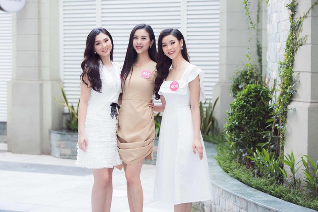 Thí sinh HHVN 'mê mẩn' không gian sân vườn của Léman Luxury Apartments ảnh 1
