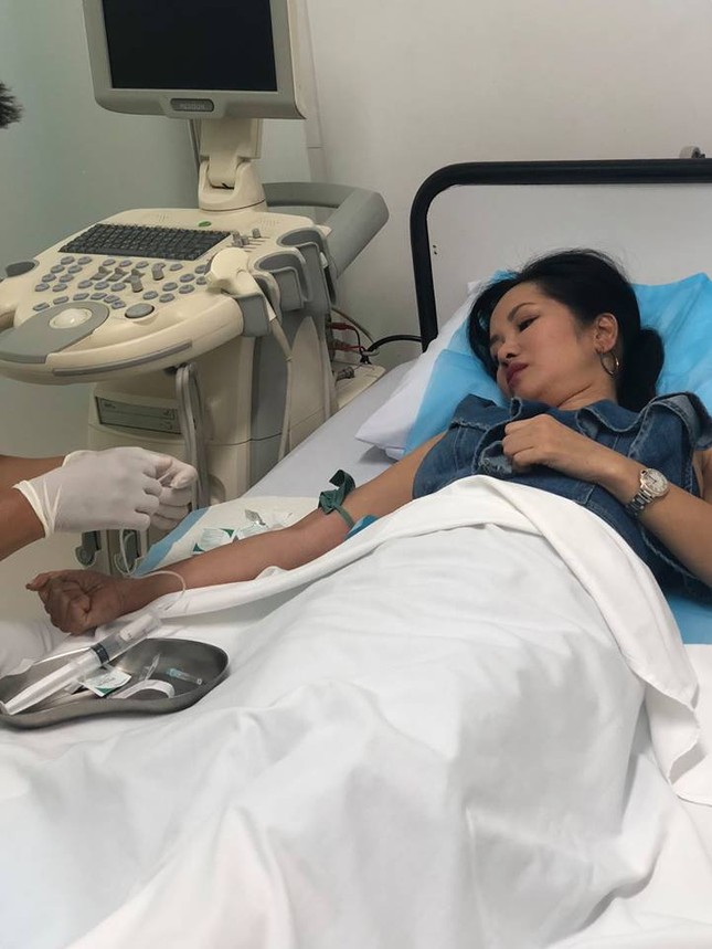 Hồng Nhung: Con tôi bị sang chấn tâm lý vì ồn ào ly hôn của bố mẹ ảnh 4