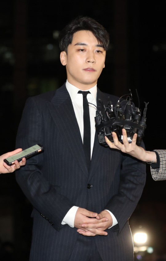 Seungri và bạn thân bị nghi ngờ từng có tiệc thác loạn 18+ ảnh 7