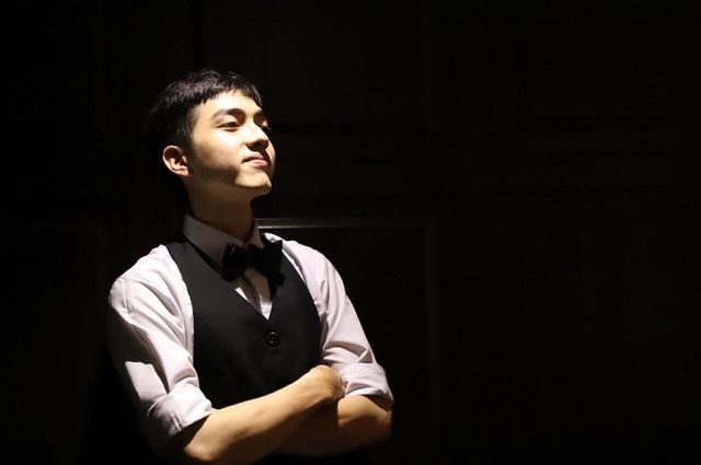 'Hot boy bàn bên' ĐH Tôn Đức Thắng khiến dân mạng rần rần tìm kiếm ảnh 5