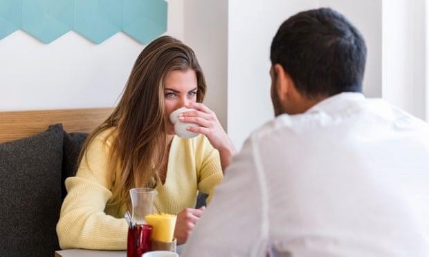 Giới trẻ Mỹ đồng ý gặp mặt, hẹn hò để được mời 'ăn chùa' ảnh 4
