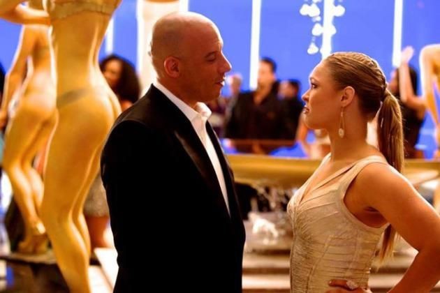 Sao nữ 'Fast and Furious' bị đứt gần rời ngón tay do đóng phim ảnh 6