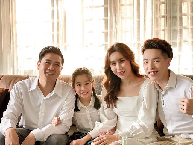 Showbiz 13/2: Vì sao Trấn Thành bị chỉ trích khi mang Minh Béo ra trêu đùa? ảnh 6